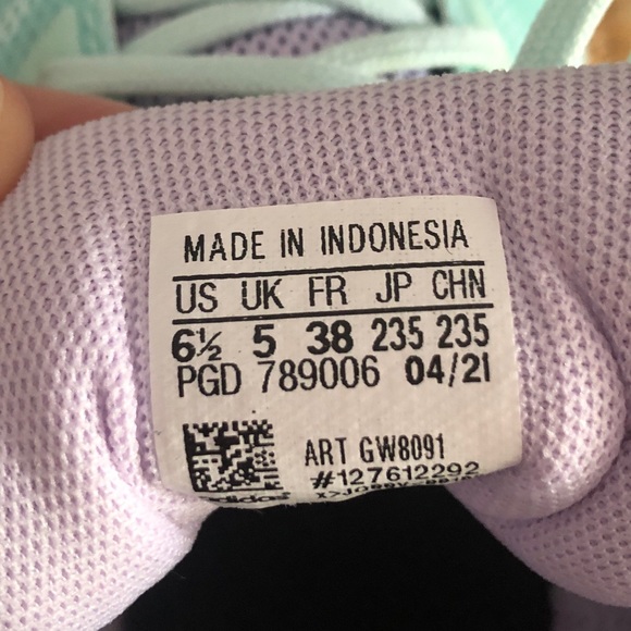 Adidas Run Falcon 2.0 Sneakers Sz 6.5 New with Box - Picture 3 of 12